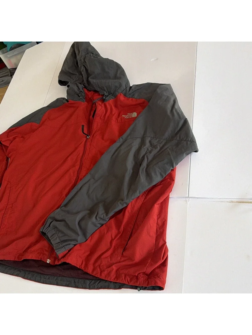 The North Face Men's Red Gray Hooded Full Zip Rain Jacket XL